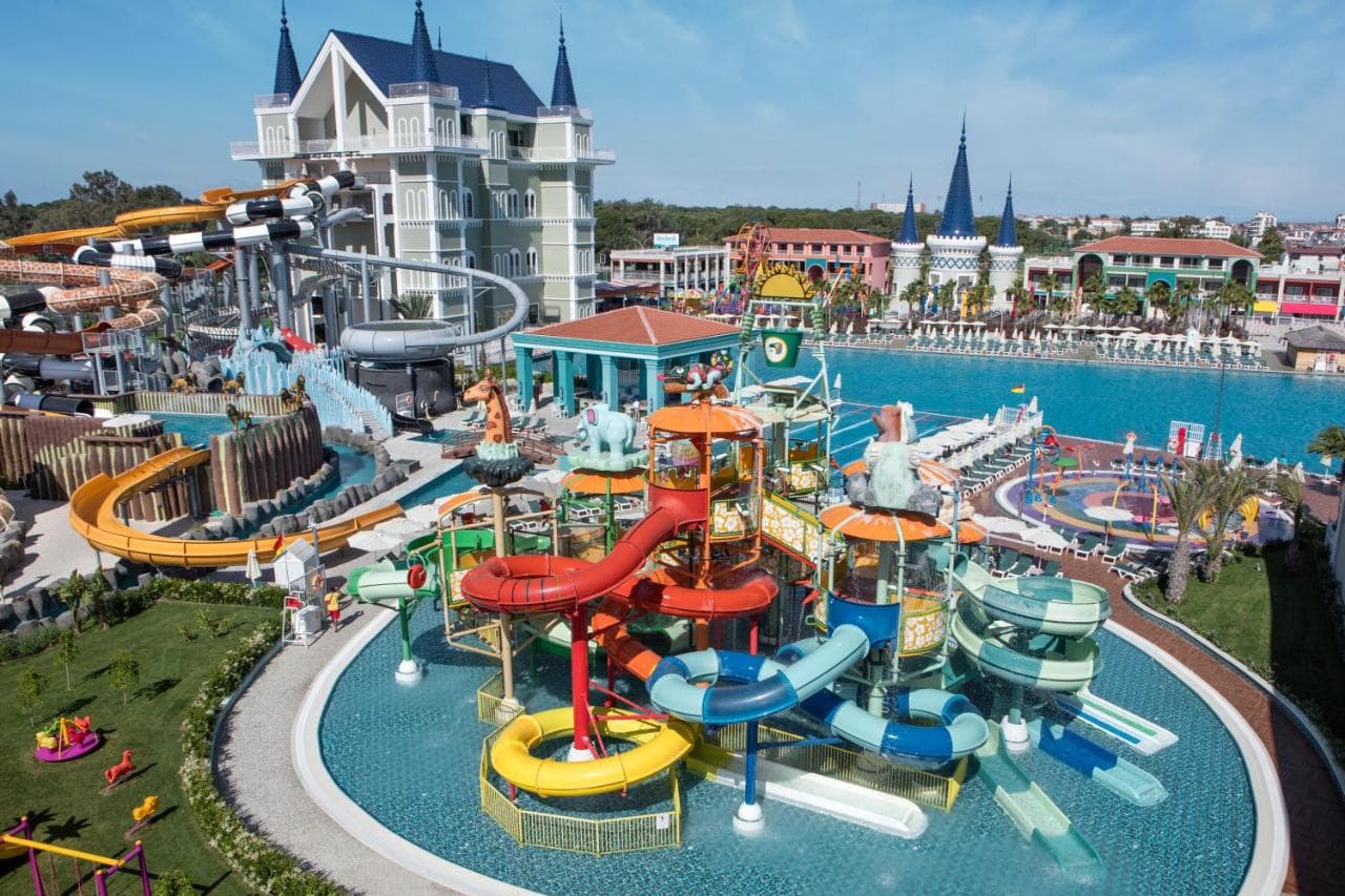 Granada Luxury Belek main view
