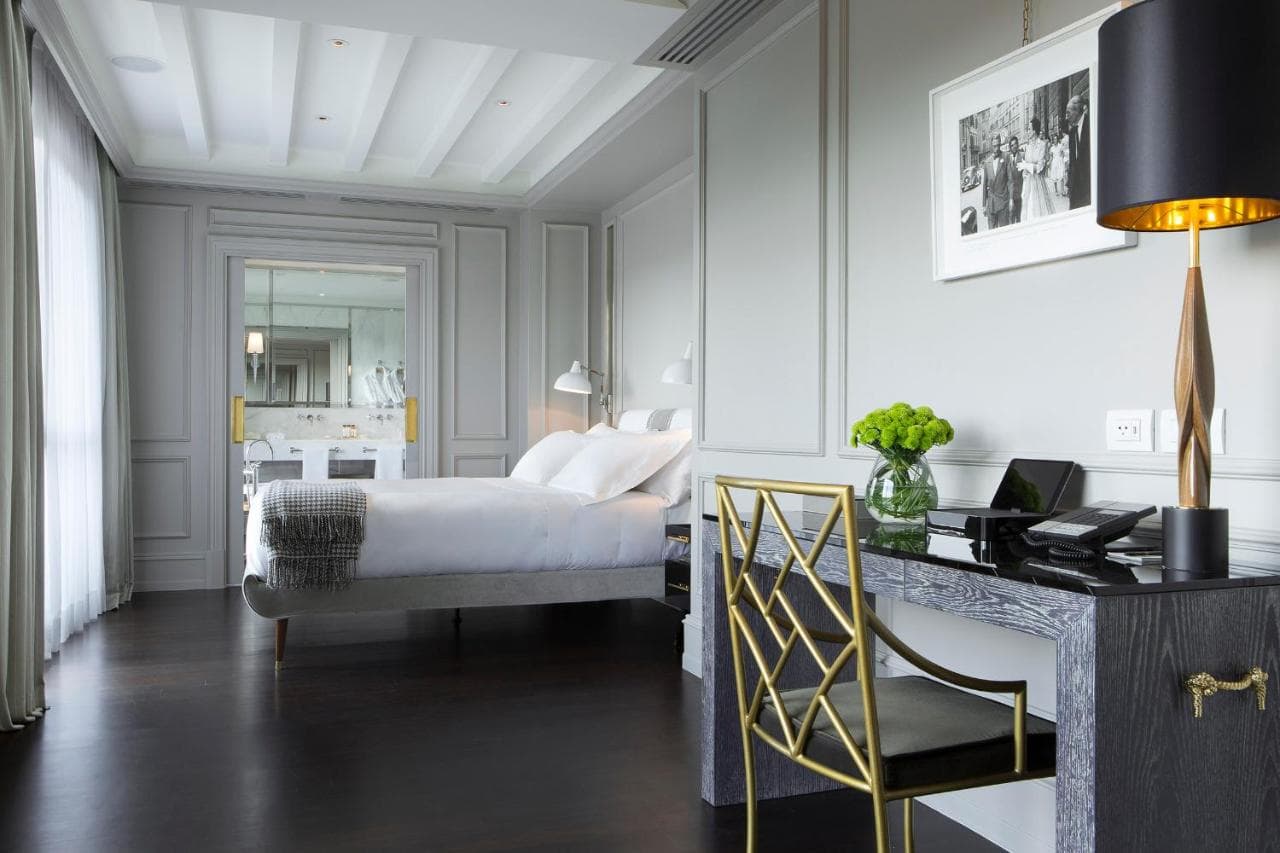 Portrait Firenze - Lungarno Collection view 8