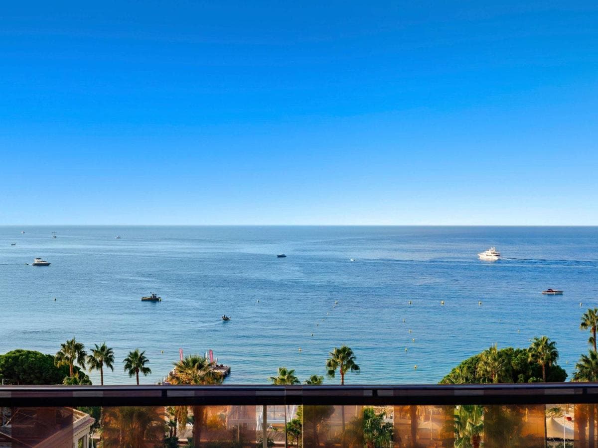 Mondrian Cannes view 3
