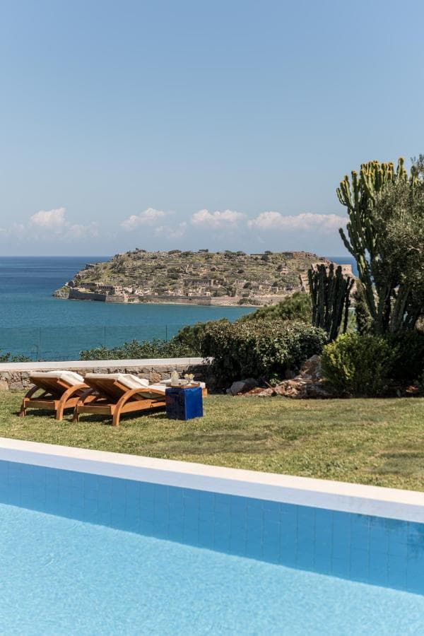 Phāea Blue - Small Luxury Hotels of the World view 4