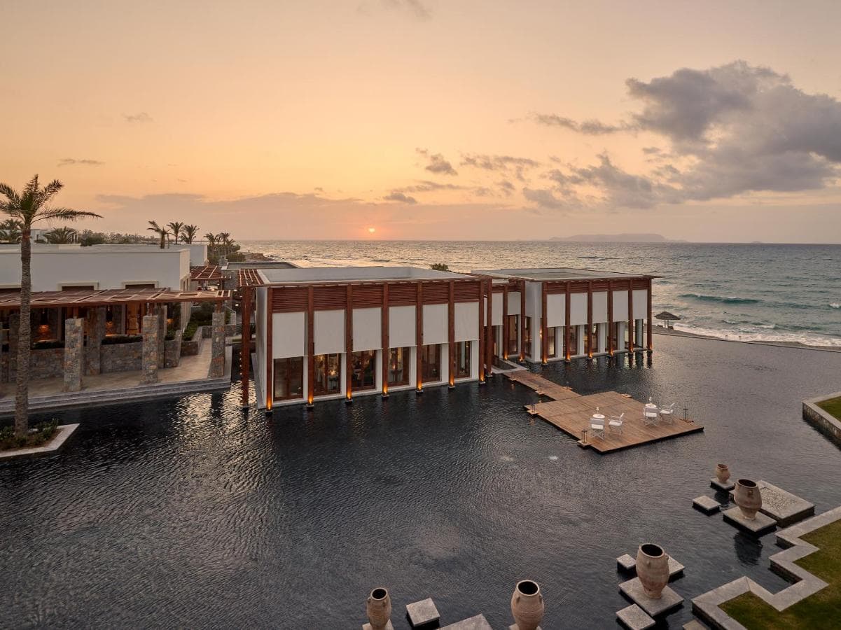 Amirandes, A Resort to Live view 3
