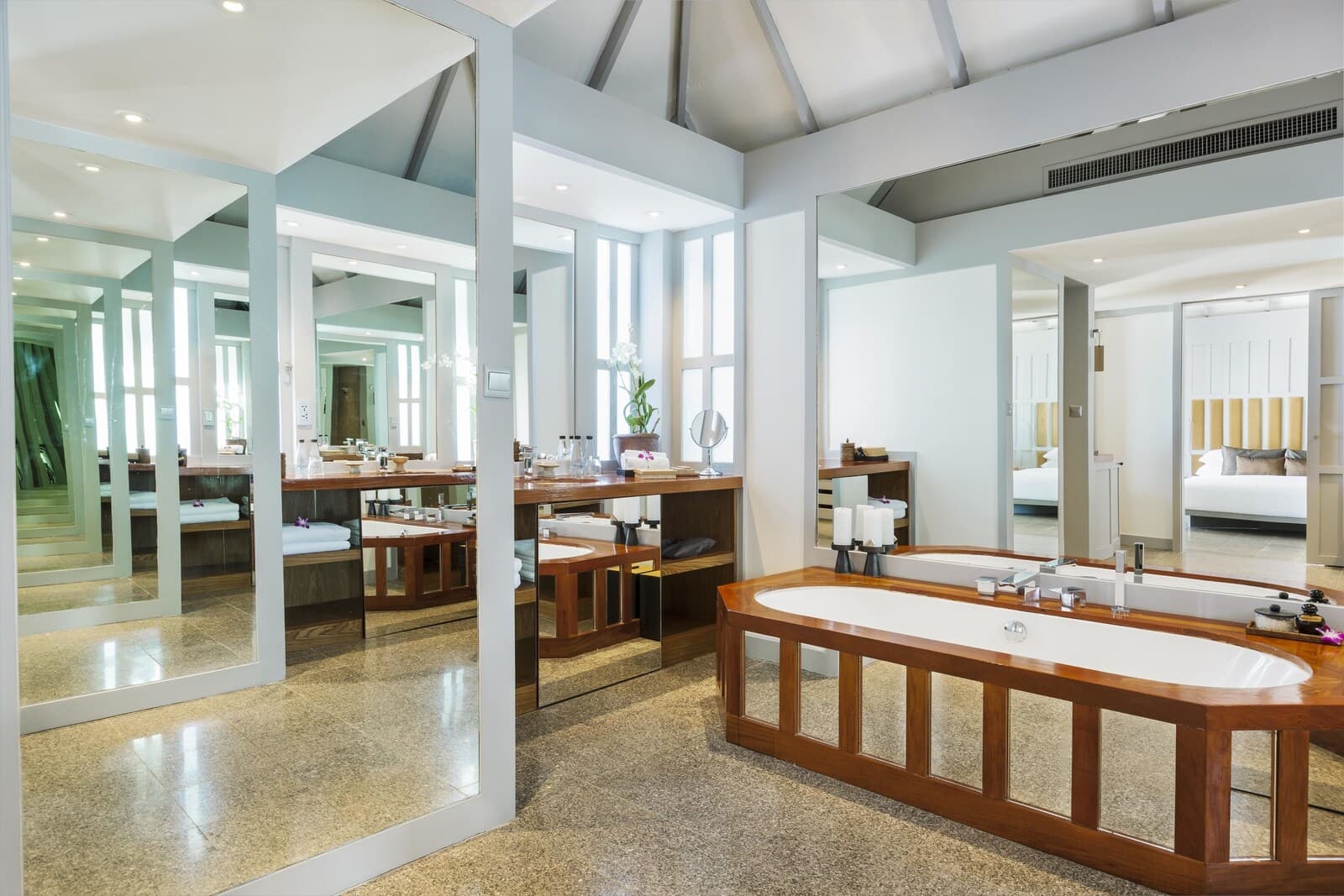 The Surin Phuket – kuva 3