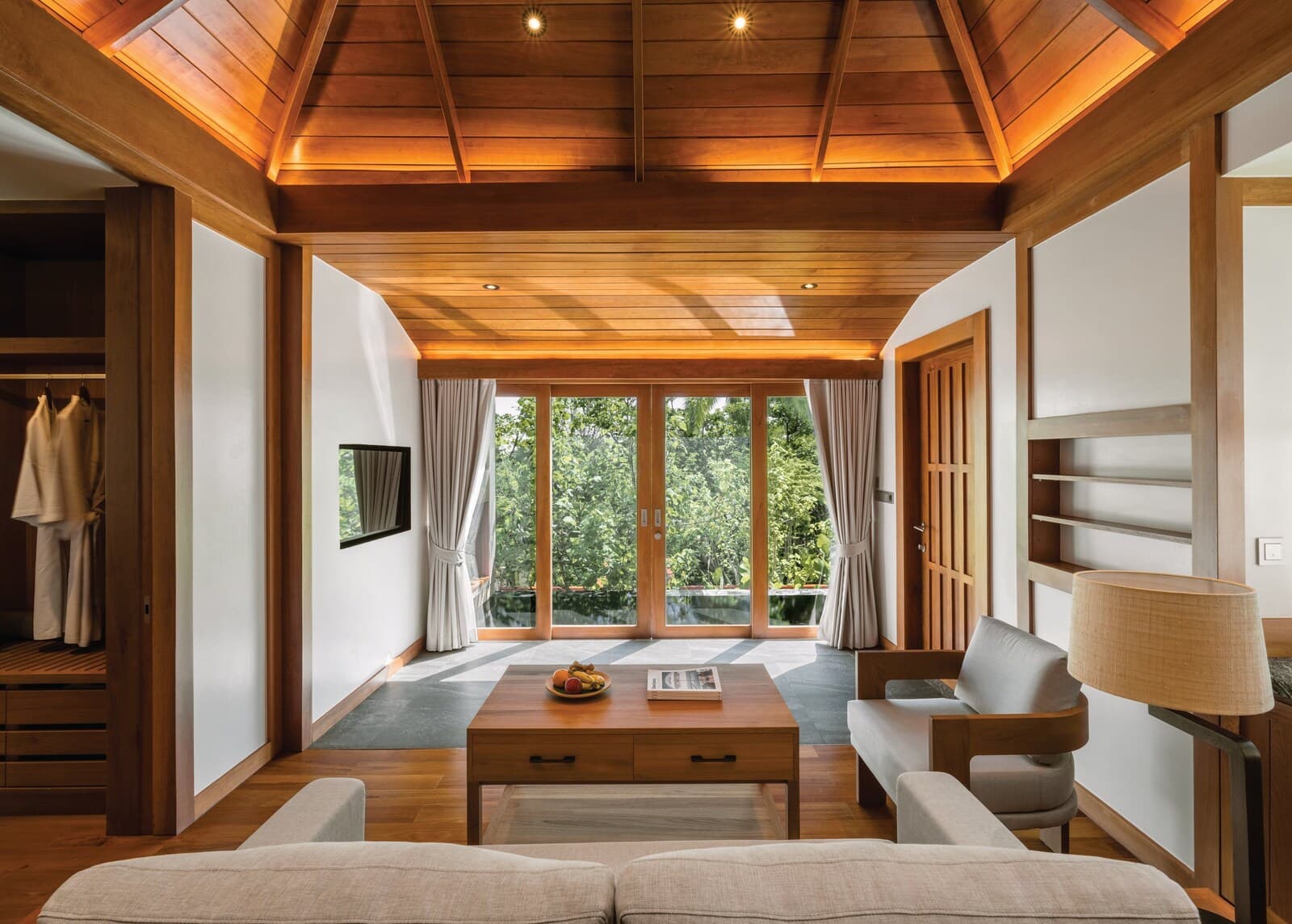 The Surin Phuket – kuva 7
